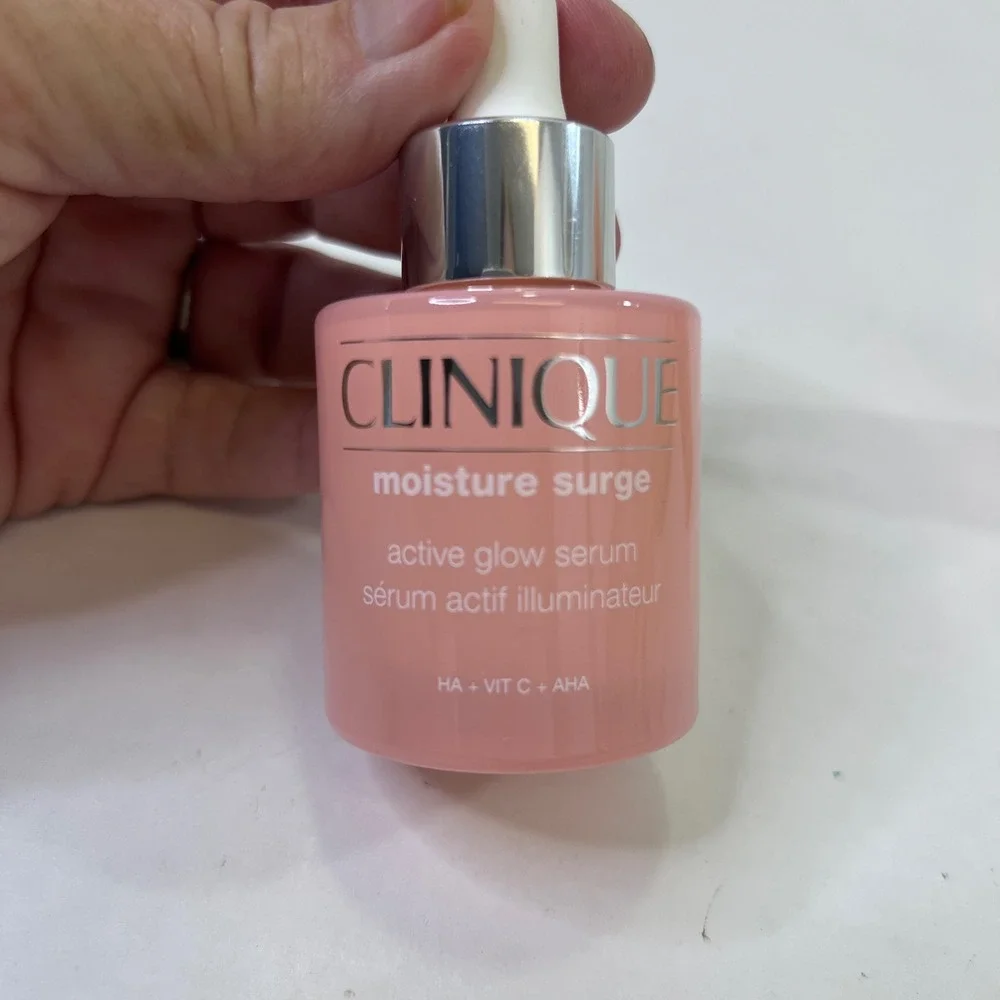 Clinique moisture surge